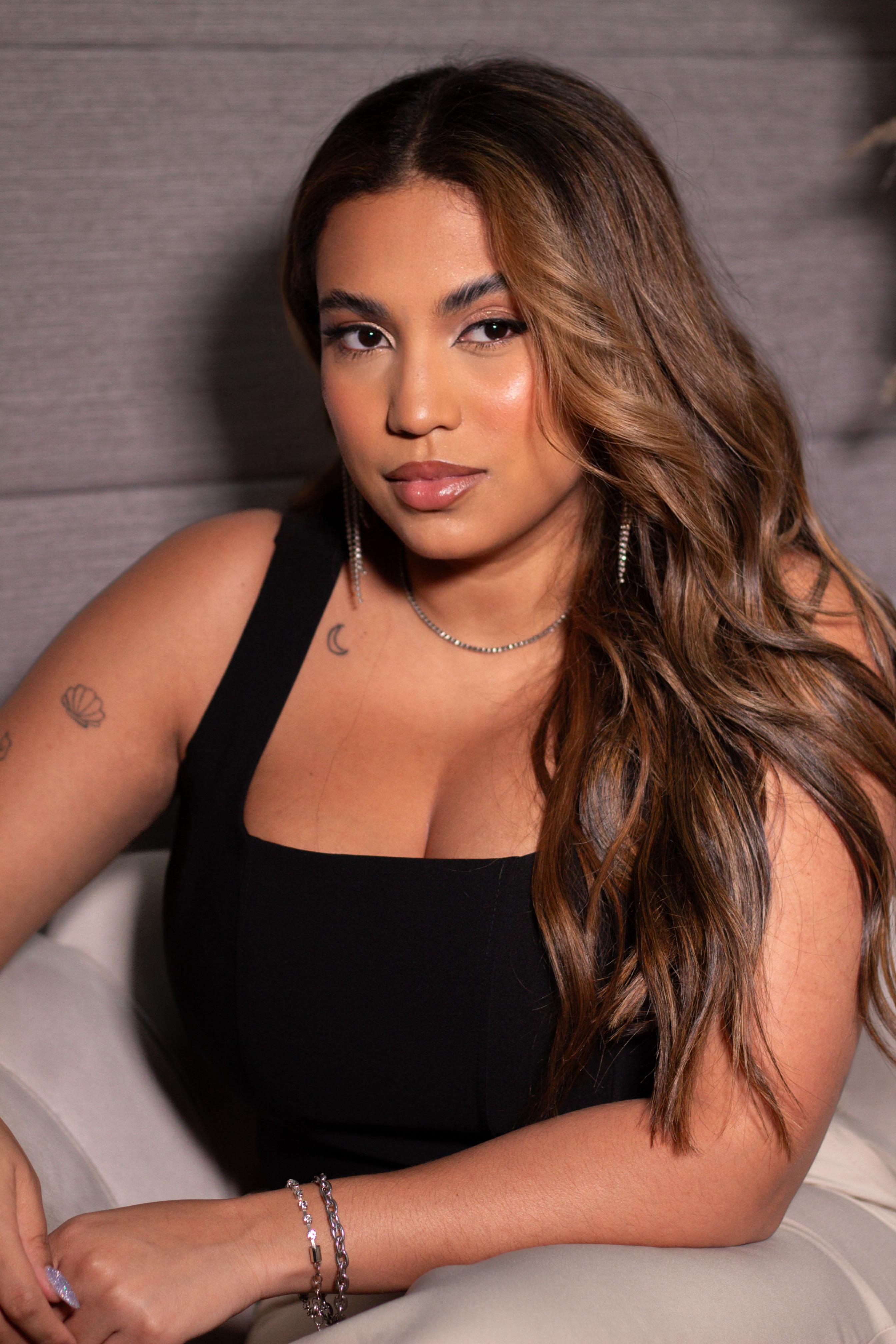 Larissa Fer - Maquiadora Profissional